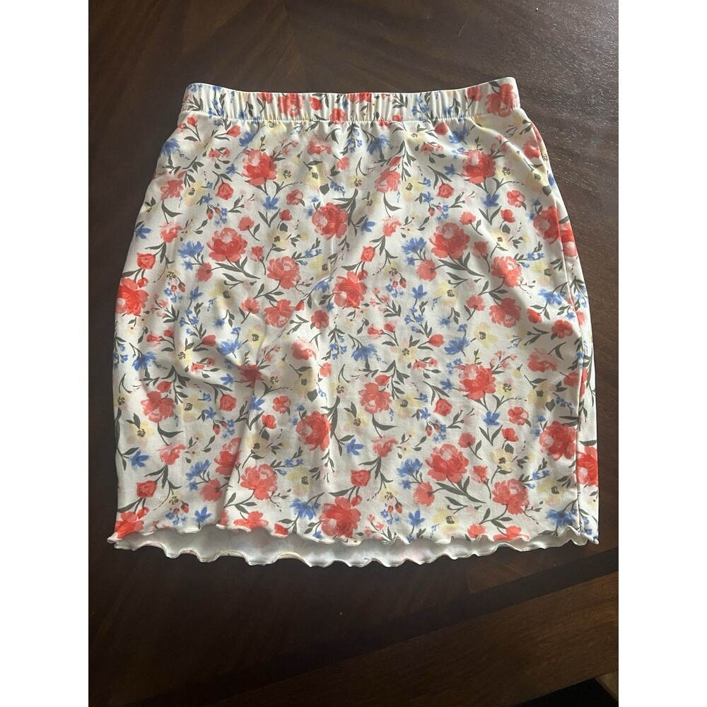 Juniors No Boundaries Floral Skirt Size S/Ch Size 3-5